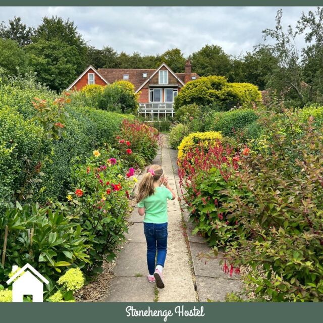 Looking for a family-friendly adventure? Look no further than Stonehenge Hostel! 
Not only do we offer cosy accommodation, but we've got a little something extra up our sleeves. When you stay with us, you get FREE entry to the amazing Cholderton Rare Breeds Farm! 🐑🐷🐴 Explore the beautiful countryside, meet adorable animals, and make memories that will last a lifetime. And hey, who doesn't love a good deal? So grab the family and join us for an unforgettable getaway. 

Book your stay today and let the fun begin! stonehengehostel.co.uk